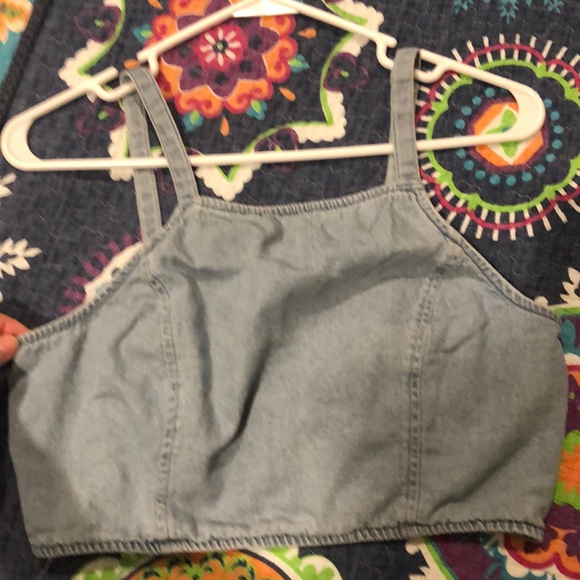 DENIM CROP TOP 💥💫 - Picture 2 of 7